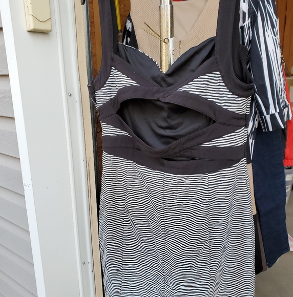 Guess Bandage dress - Picture 3 of 3